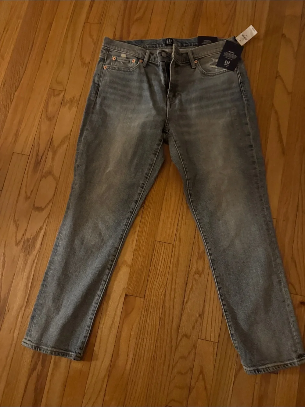 GAP women (best girlfriend) Washed Blue Slim Straight Jeans